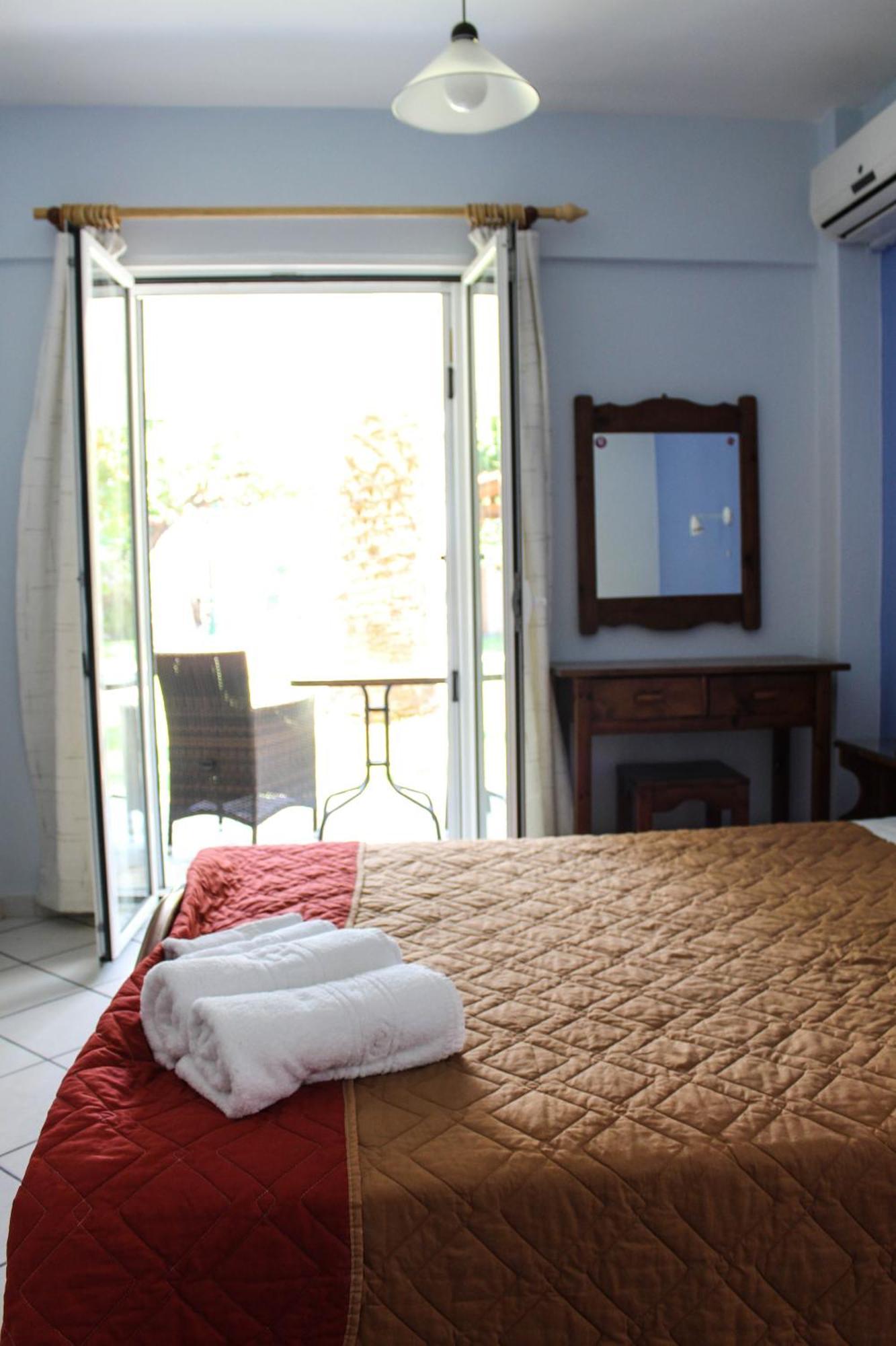 Xristina Studios Vasiliki  Exterior photo